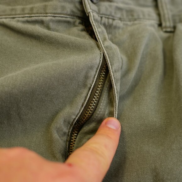 DAMAGED Covington Green Chino Pleated Shorts High Rise 34 / 8.5 Cotton - Picture 6 of 6